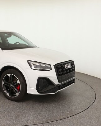 audi-q2
