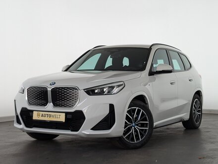 bmw-ix1