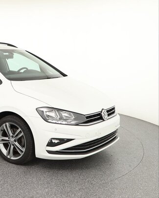 volkswagen-golf-sportsvan