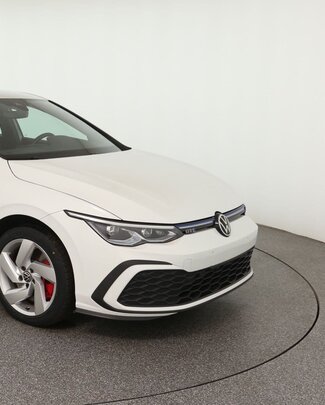 volkswagen-golf-viii