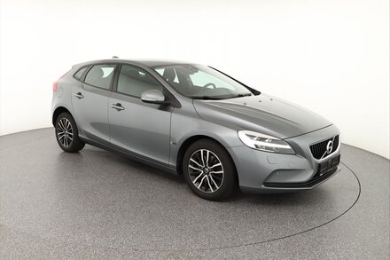 volvo-v40