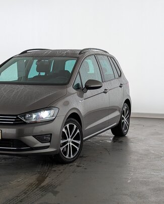 volkswagen-golf-sportsvan